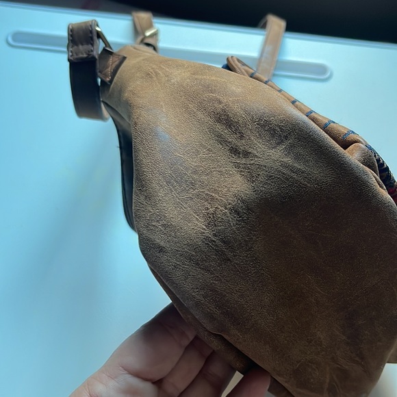 NWOT  Santa Fe Pattern Charming Charlie Brand Crossbody : or Shoulder Bag - Picture 7 of 10